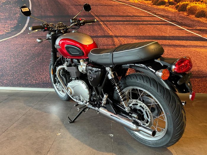 2026 Triumph Bonneville T120 Bonneville Red
