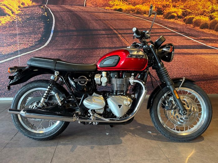 2026 Triumph Bonneville T120 Bonneville Red