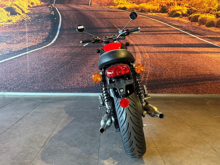 2026 Triumph Bonneville T100 (900cc) Bonneville Black