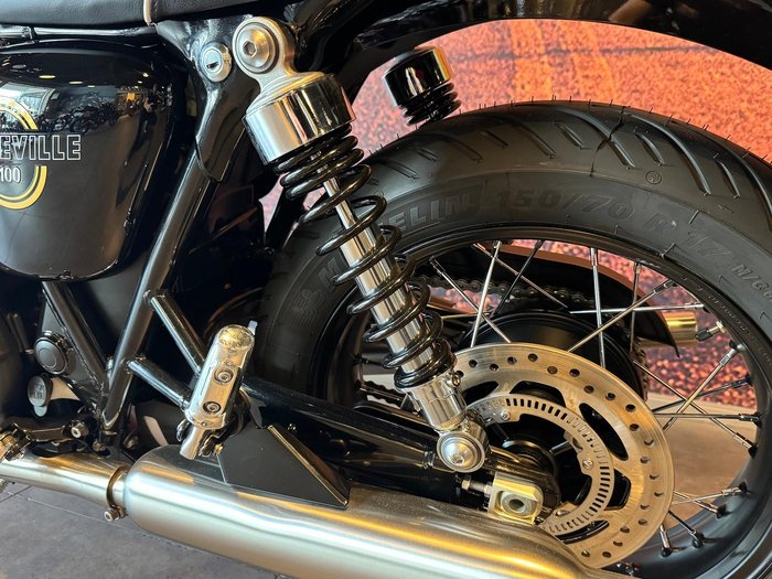 2026 Triumph Bonneville T100 (900cc) Bonneville Black