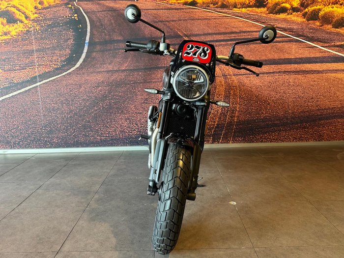 2026 Triumph Tracker 400 Tracker Black