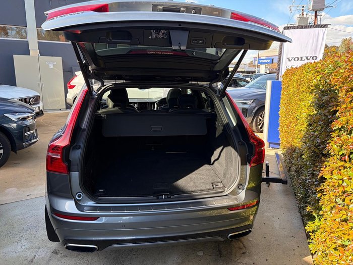 2020 Volvo XC60 T6 R-Design