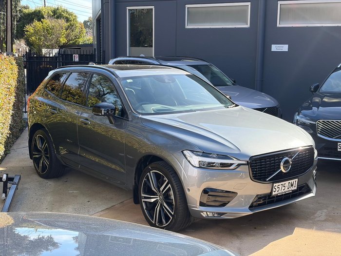 2020 Volvo XC60 T6 R-Design