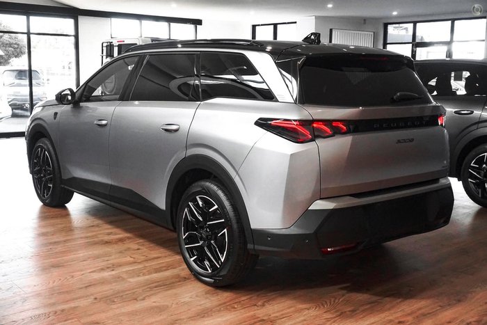 2025 Peugeot 5008