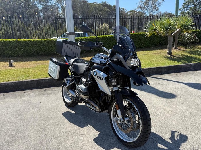 2016 BMW