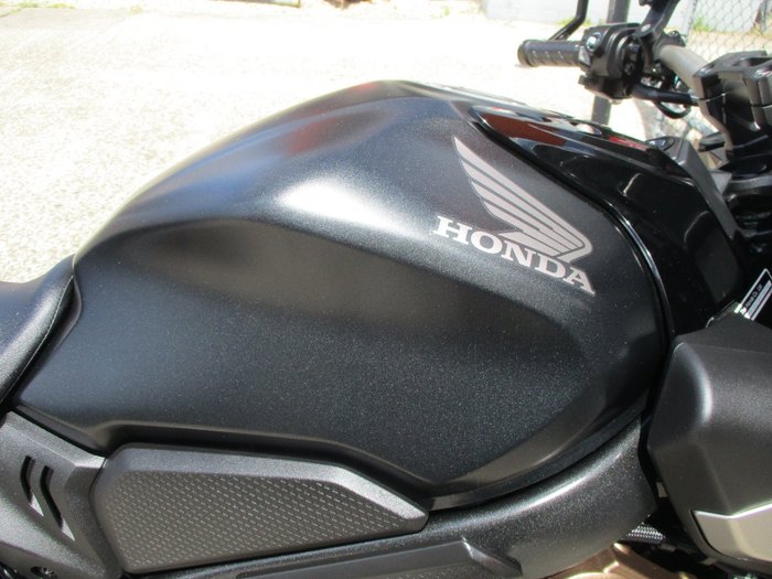 2025 Honda CB650RAC BLACK