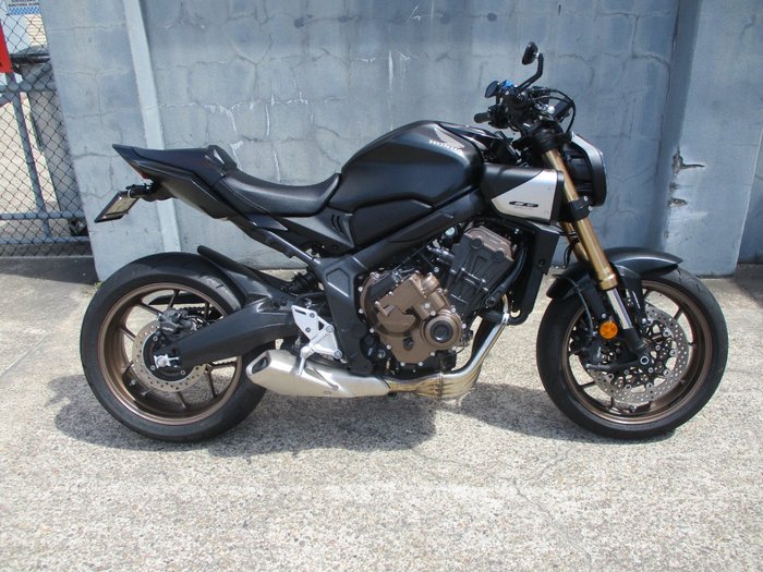 2025 Honda CB650RAC BLACK