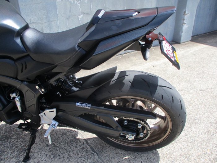 2025 Honda CB650RAC BLACK