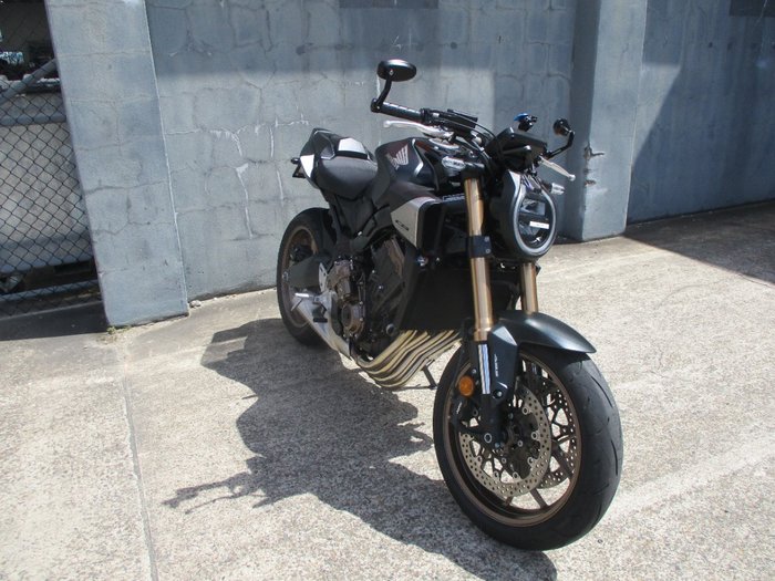 2025 Honda CB650RAC BLACK