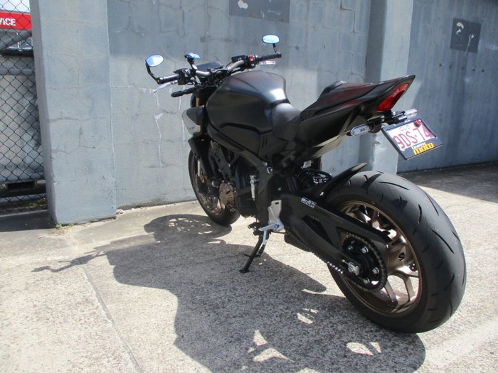 2025 Honda CB650RAC BLACK