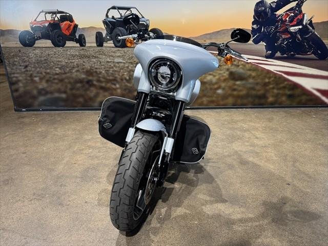 2023 Harley-Davidson Sport Glide 107 (FLSB)