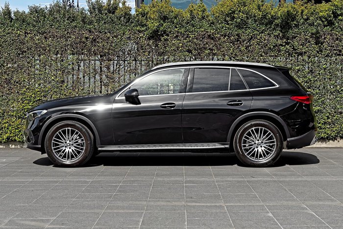 2025 Mercedes-Benz GLC-Class GLC200