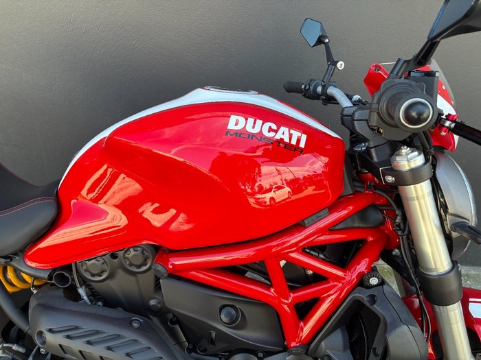2017 Ducati MONSTER 821 RED