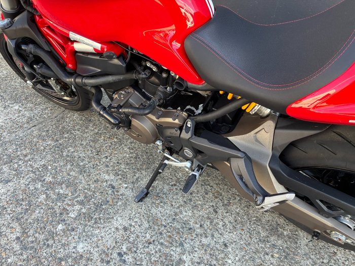 2017 Ducati MONSTER 821 RED
