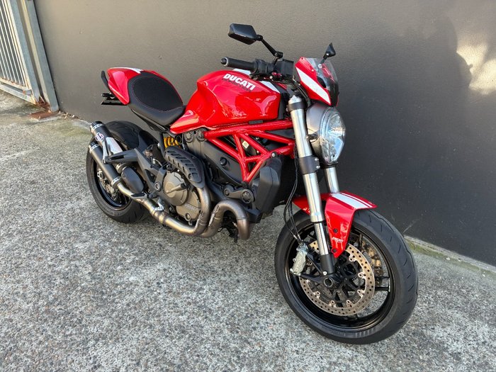2017 Ducati MONSTER 821 RED
