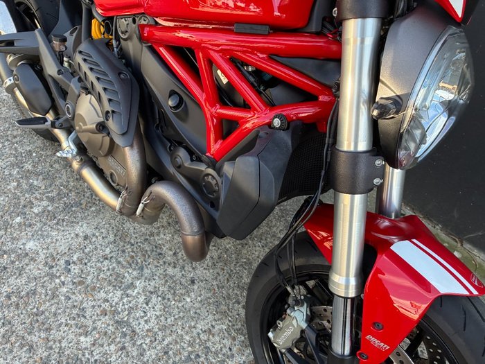2017 Ducati MONSTER 821 RED
