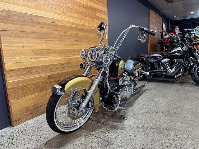2017 Harley-Davidson Heritage Softail Classic 1690 (FLSTC)