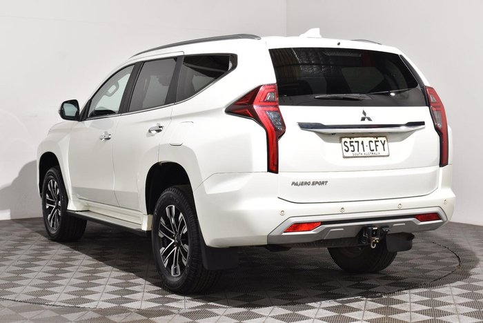 2020 Mitsubishi Pajero Sport GLS