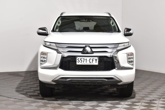 2020 Mitsubishi Pajero Sport GLS