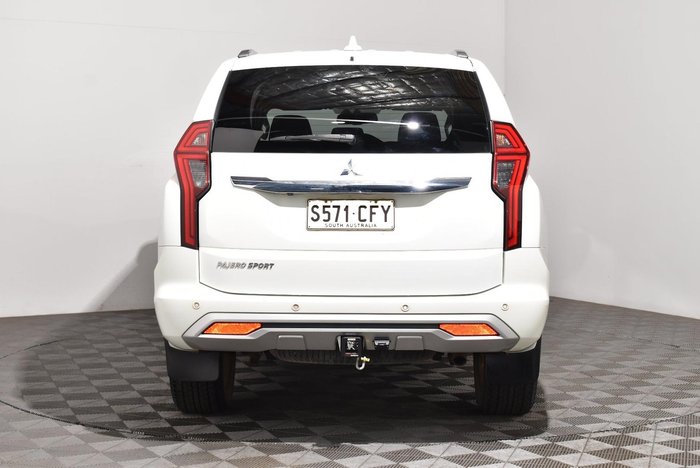 2020 Mitsubishi Pajero Sport GLS