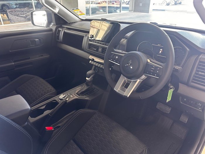 2026 Mitsubishi Triton GLX-R