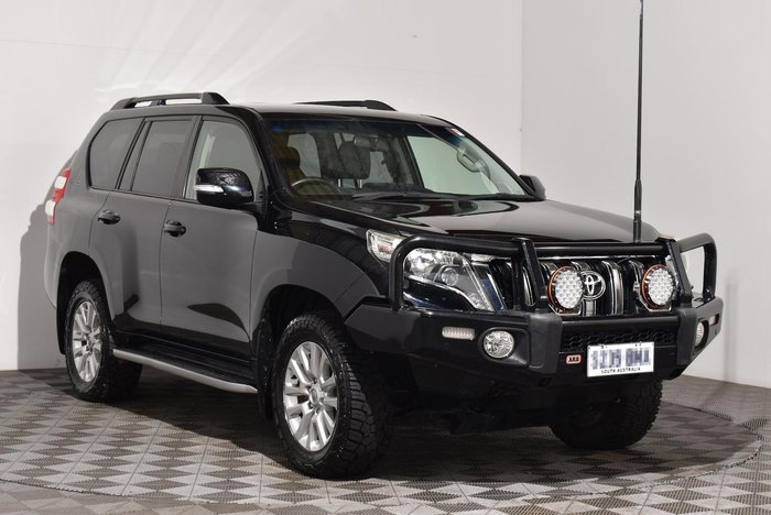 2017 Toyota Landcruiser Prado VX