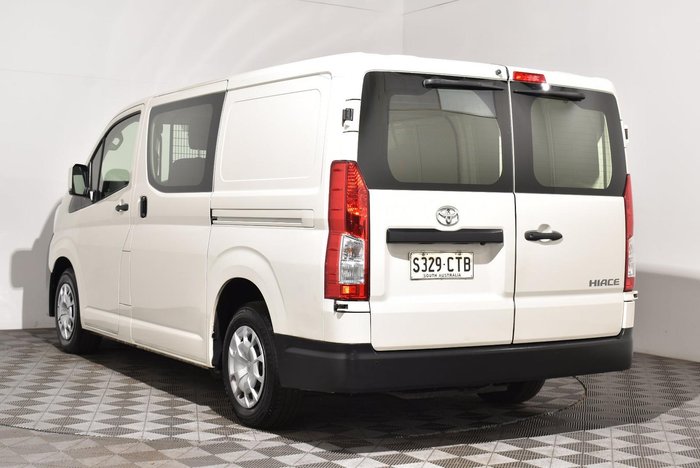 2022 Toyota Hiace