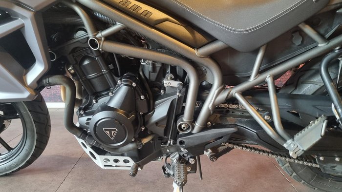 2016 Triumph Tiger 800 XRx Low Tiger White