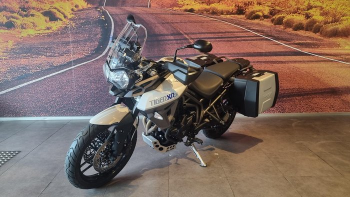 2016 Triumph Tiger 800 XRx Low Tiger White