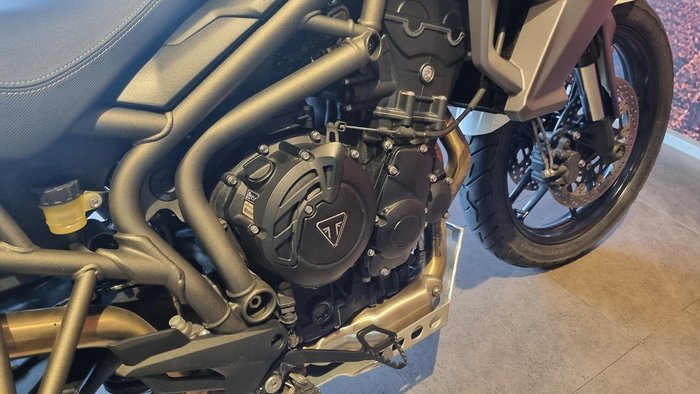 2016 Triumph Tiger 800 XRx Low Tiger White