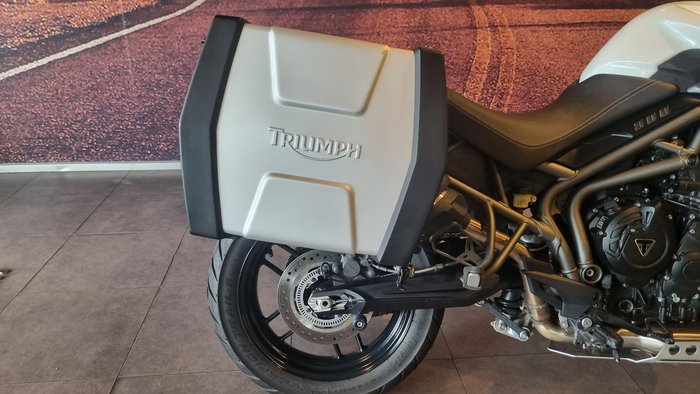 2016 Triumph Tiger 800 XRx Low Tiger White