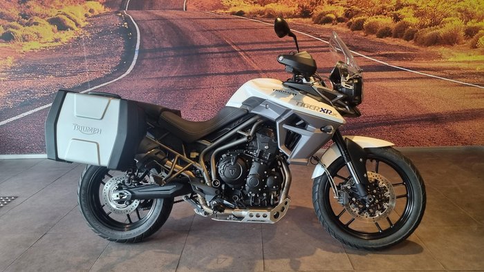2016 Triumph Tiger 800 XRx Low Tiger White