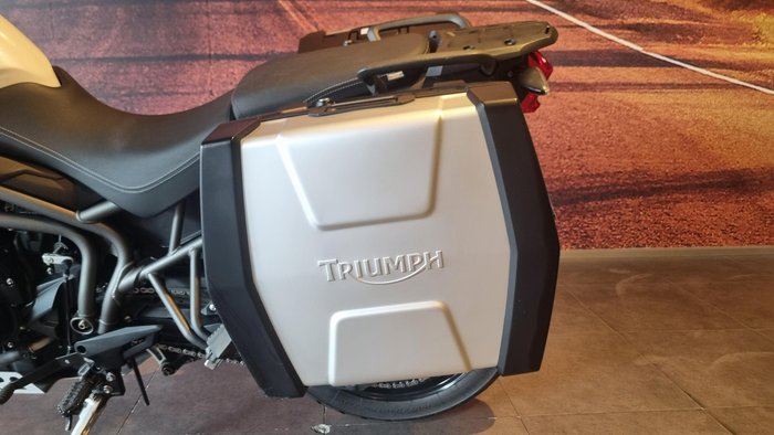 2016 Triumph Tiger 800 XRx Low Tiger White