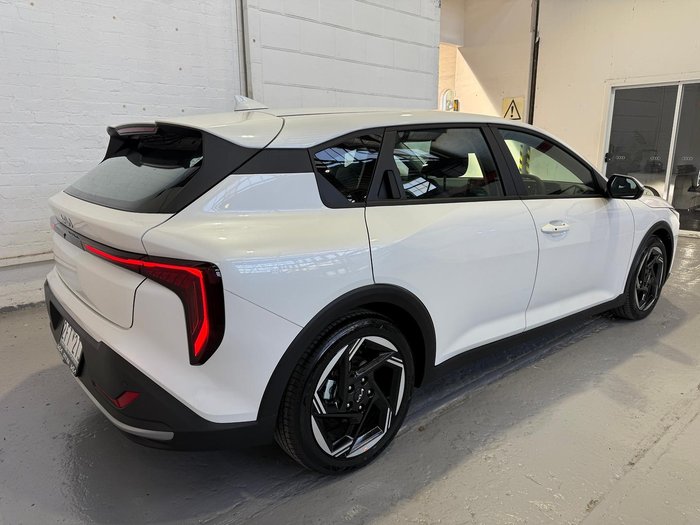 2025 Kia K4 Sport+