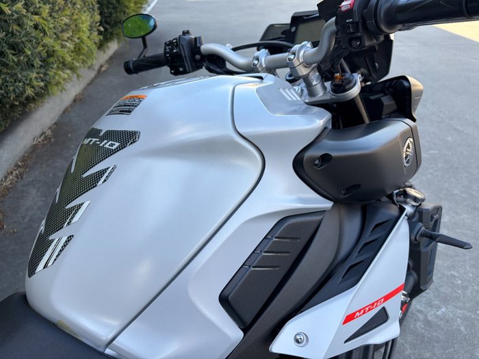2019 Yamaha MT-10A Silver