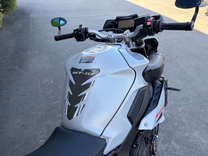 2019 Yamaha MT-10A Silver