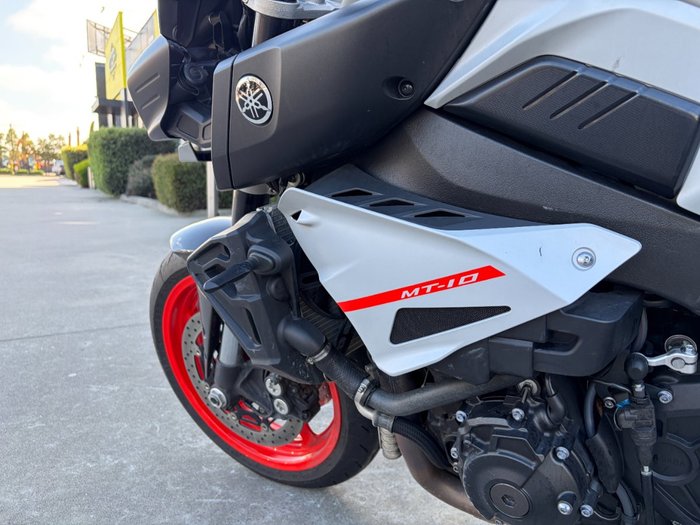 2019 Yamaha MT-10A Silver