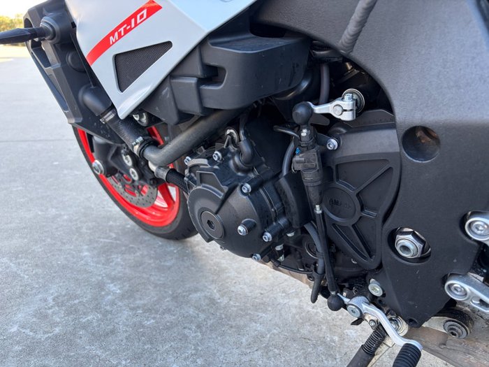 2019 Yamaha MT-10A Silver