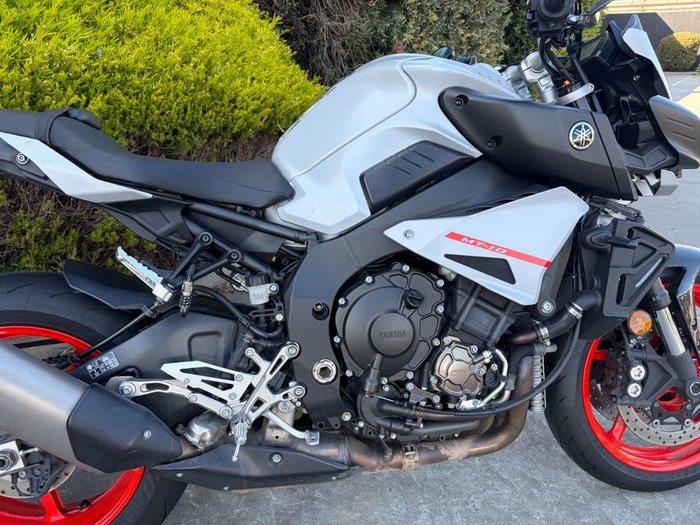2019 Yamaha MT-10A Silver