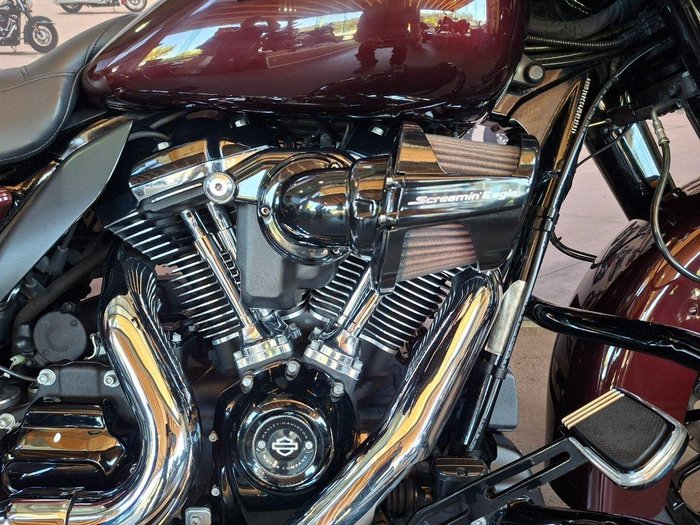 2018 Harley-Davidson Street Glide Special 114 (FLHXS)