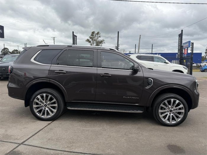 2023 Ford Everest Platinum