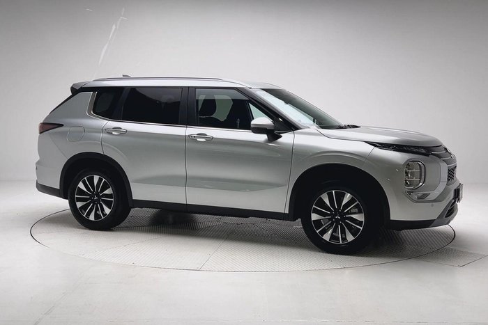 2025 Mitsubishi Outlander
