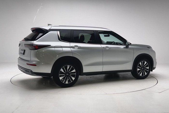 2025 Mitsubishi Outlander