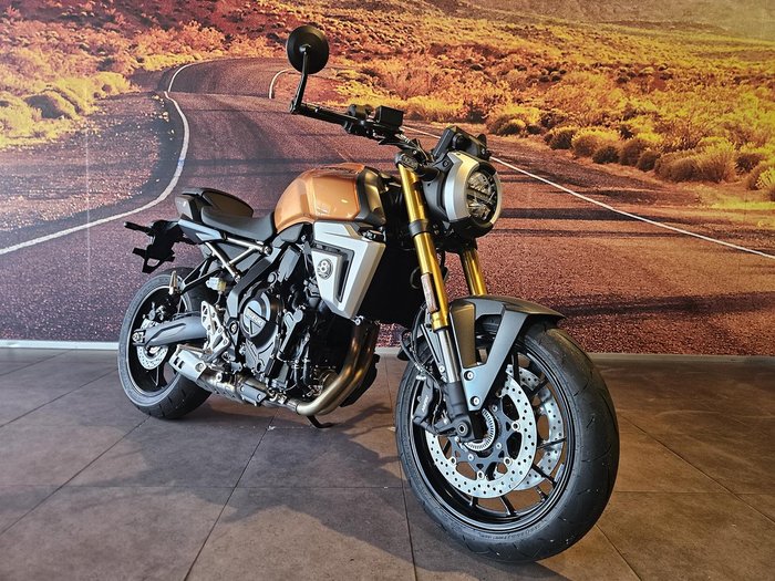 2026 Suzuki GSX-8T GSX-S Gold