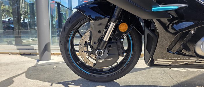 2025 CFMOTO 675SR-R SR Black