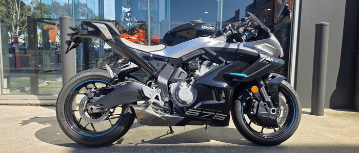 2025 CFMOTO 675SR-R SR Black