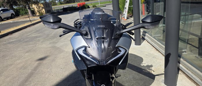 2025 CFMOTO 675SR-R SR Black
