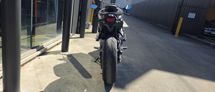 2025 CFMOTO 675SR-R SR Black