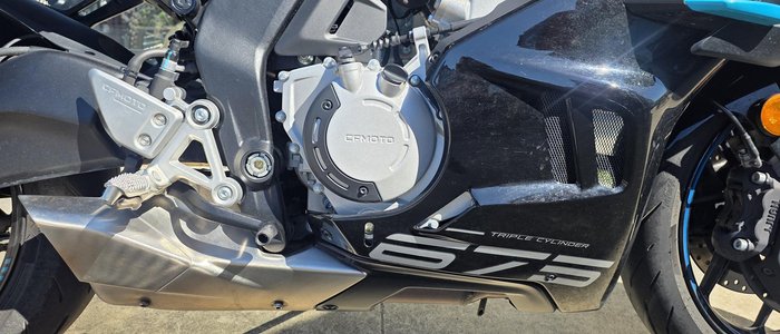 2025 CFMOTO 675SR-R SR Black