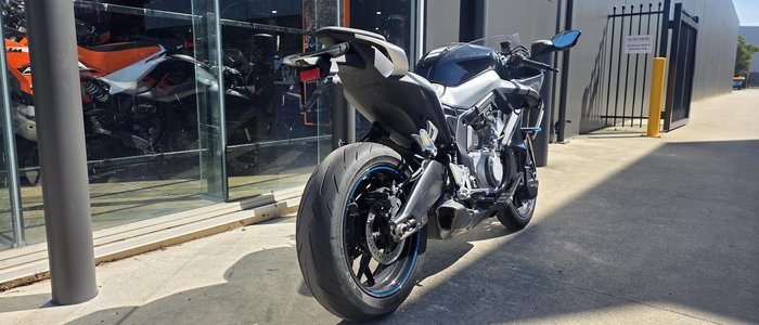 2025 CFMOTO 675SR-R SR Black